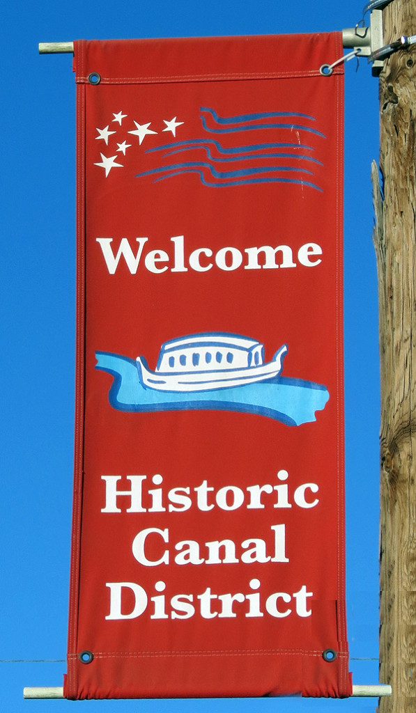 Bolivar welcome flag